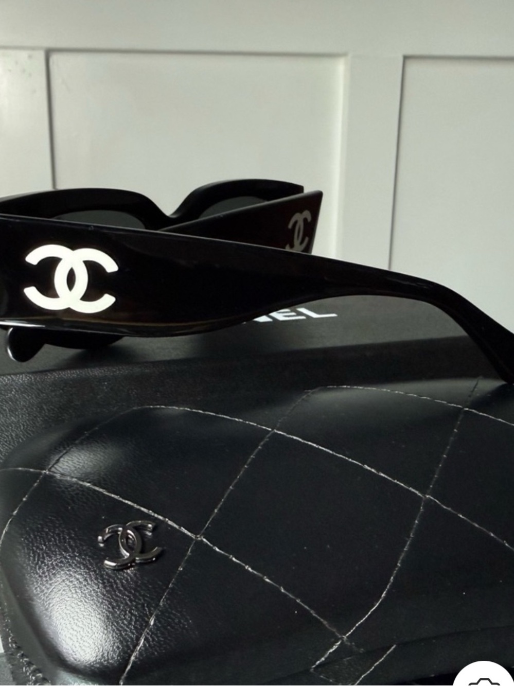 CHANEL Black Cat-Eye Sunglasses - Picture 2 of 4